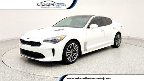 2019 Kia Stinger RWD with Sun and Sound Package