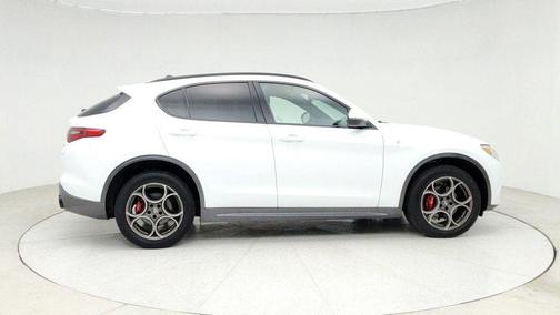 2022 Alfa Romeo Stelvio Ti