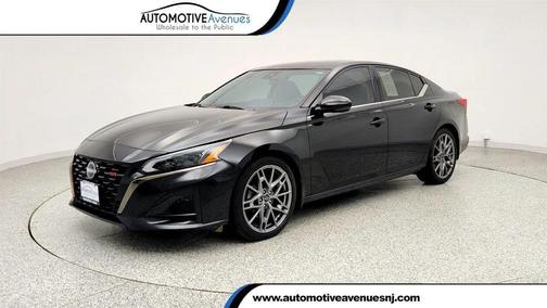 Super Black 2024 Nissan Altima SR VC-Turbo FWD