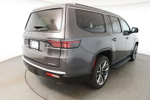 2023 Jeep Wagoneer Series II 4x4