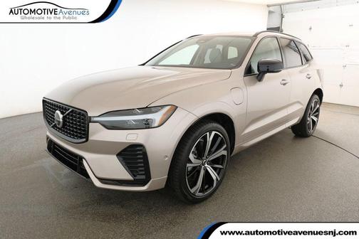 2025 Volvo XC60 Plug-In Hybrid T8 Ultra