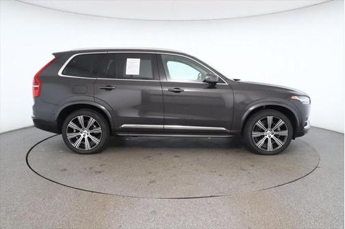 2024 Volvo XC90 B5 Plus Bright Theme