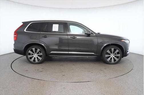 2024 Volvo XC90 B5 Plus Bright Theme