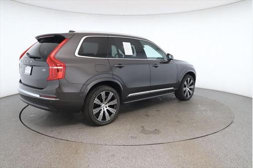 2024 Volvo XC90 B5 Plus Bright Theme