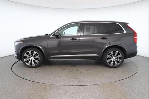 2024 Volvo XC90 B5 Plus Bright Theme