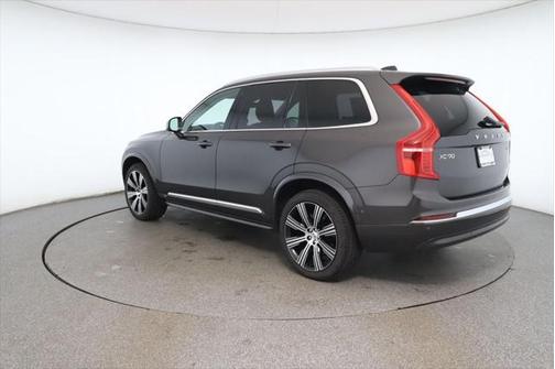 2024 Volvo XC90 B5 Plus Bright Theme