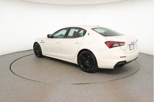 2022 Maserati Ghibli Modena Q4