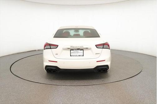 2022 Maserati Ghibli Modena Q4