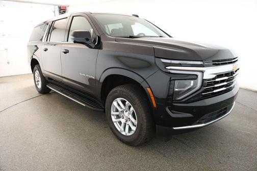 2025 Chevrolet Suburban LT