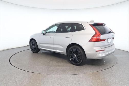 2022 Volvo XC60 B6 Inscription