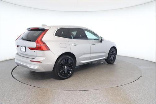 2022 Volvo XC60 B6 Inscription