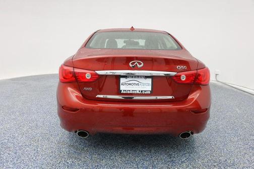 2015 INFINITI Q50 Premium