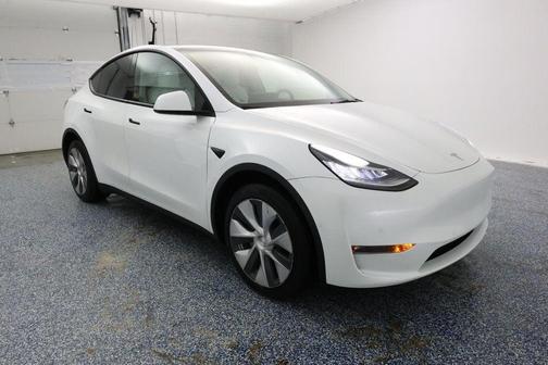 2022 Tesla Model Y Long Range Dual Motor All-Wheel Drive