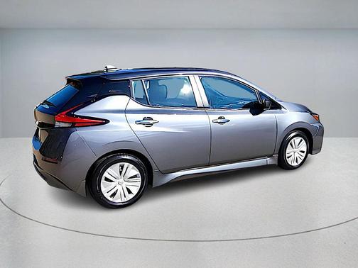 2024 Nissan Leaf S