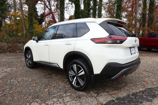 2022 Nissan Rogue SL