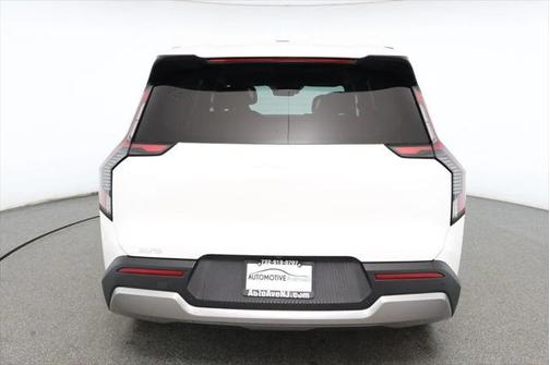 2024 Kia EV9 Light Long Range