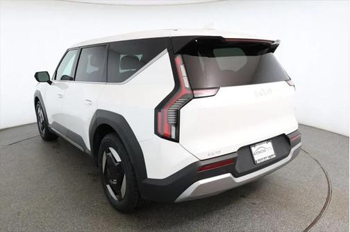 2024 Kia EV9 Light Long Range