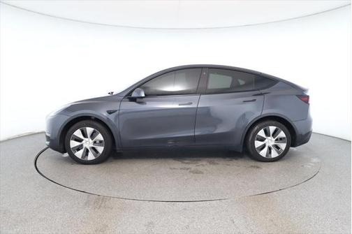 2021 Tesla Model Y Standard Range Rear-Wheel Drive