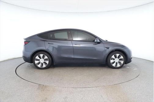 2021 Tesla Model Y Standard Range Rear-Wheel Drive