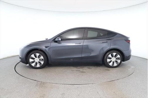 2021 Tesla Model Y Standard Range Rear-Wheel Drive