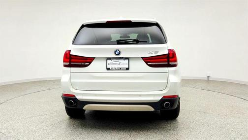 Mineral White Metallic 2017 BMW X5 xDrive35i