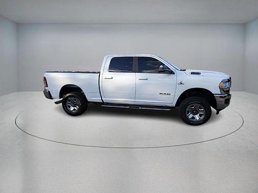 2022 RAM 2500 Big Horn Crew Cab 4x4 6'4' Box