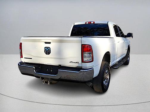 2022 RAM 2500 Big Horn Crew Cab 4x4 6'4' Box