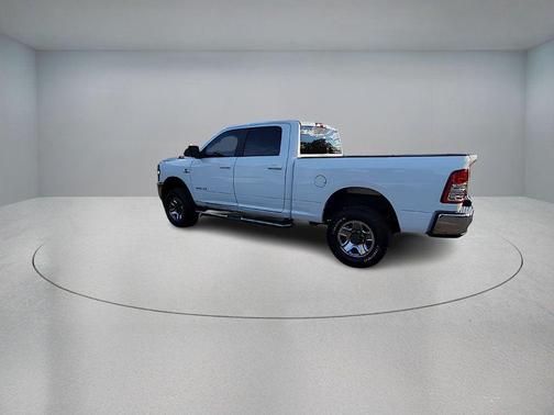 2022 RAM 2500 Big Horn Crew Cab 4x4 6'4' Box