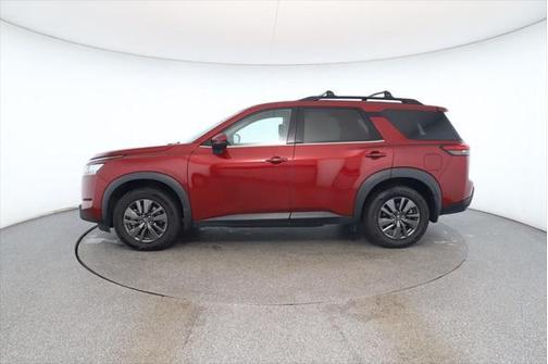 2022 Nissan Pathfinder SV 2WD