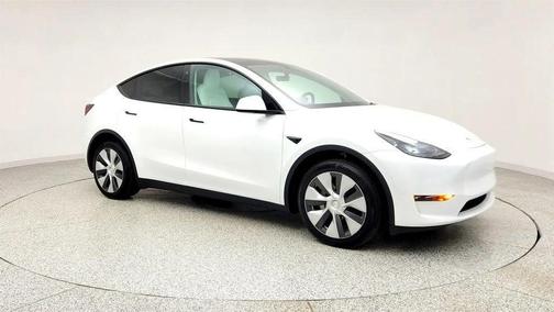 Pearl White Multi-Coat 2023 Tesla Model Y Long Range AWD w/ White/Black Premium Int. & Acceleration Boost