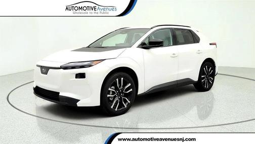 Cosmic White Pearl 2026 Subaru Solterra Limited