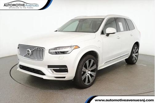 2024 Volvo XC90 Recharge Plug-In Hybrid T8 Plus Bright Theme 7-Seater