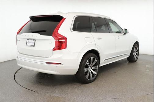 2024 Volvo XC90 Recharge Plug-In Hybrid T8 Plus Bright Theme 7-Seater