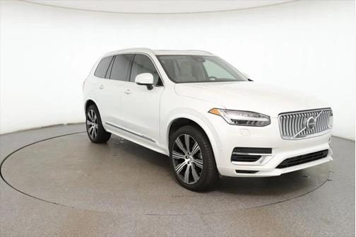 2024 Volvo XC90 Recharge Plug-In Hybrid T8 Plus Bright Theme 7-Seater