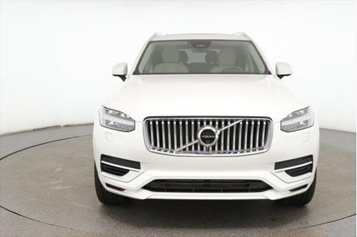 2024 Volvo XC90 Recharge Plug-In Hybrid T8 Plus Bright Theme 7-Seater