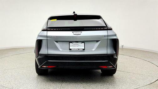 Argent Silver Metallic 2024 Cadillac LYRIQ Luxury