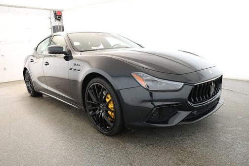 2022 Maserati Ghibli Modena