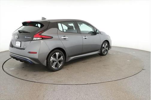 2022 Nissan Leaf SV 40 kWh