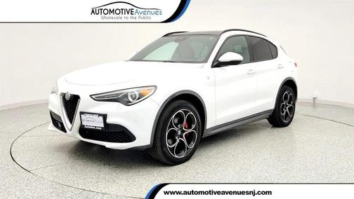 2022 Alfa Romeo Stelvio Ti