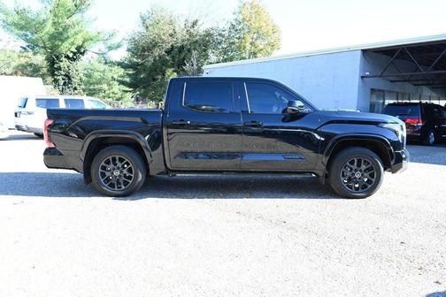 2024 Toyota Tundra Hybrid Platinum