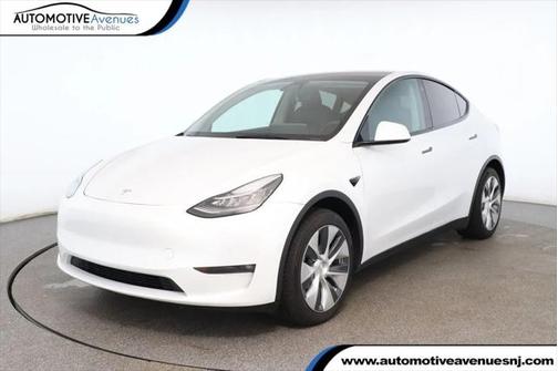2022 Tesla Model Y Long Range Dual Motor All-Wheel Drive