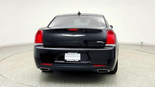 Gloss Black 2019 Chrysler 300 S