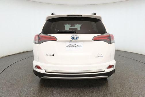 2018 Toyota RAV4 Hybrid XLE