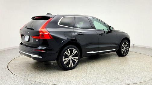 2022 Volvo XC60 B5 Inscription