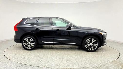 2022 Volvo XC60 B5 Inscription