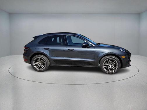 2019 Porsche Macan AWD