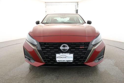 2025 Nissan Altima SR FWD