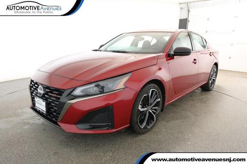 2025 Nissan Altima SR FWD