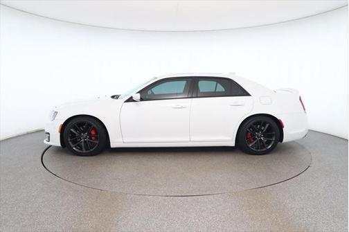 2023 Chrysler 300 C