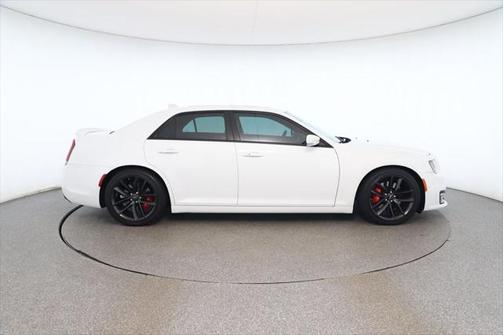 2023 Chrysler 300 C